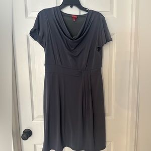 Adorable gray dress with minimal detail